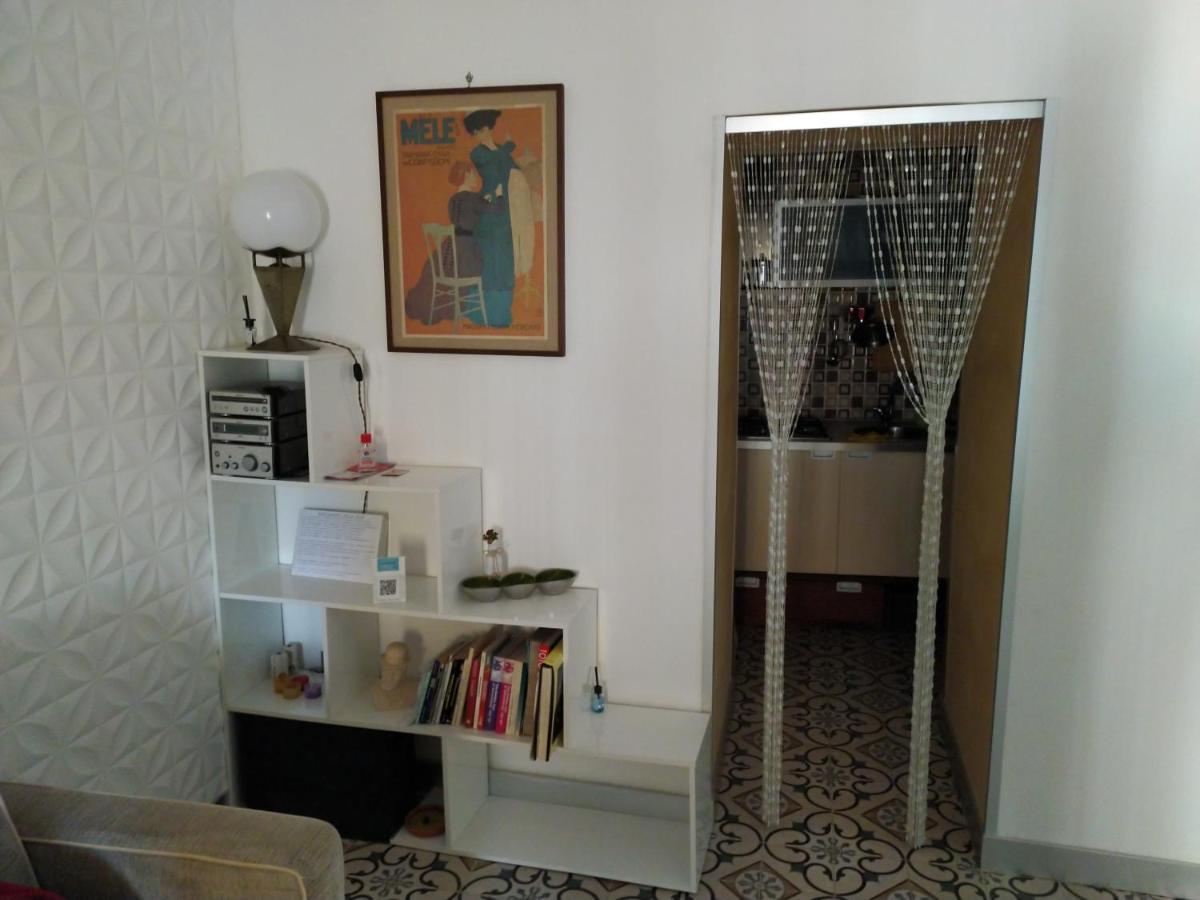 Casa Vacanze Maison Zio Bruno A' Scalinatella 那不勒斯 外观 照片