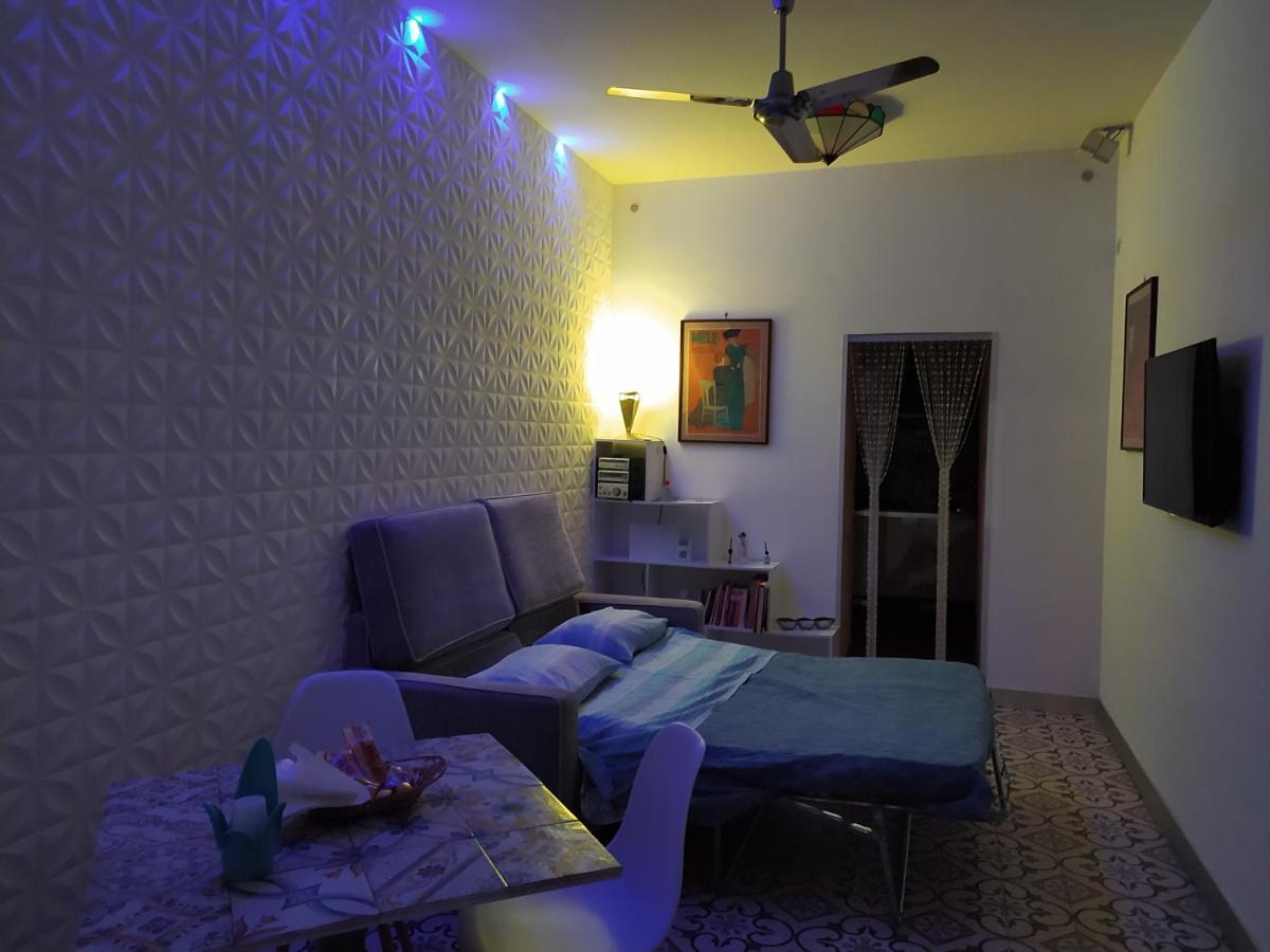 Casa Vacanze Maison Zio Bruno A' Scalinatella 那不勒斯 外观 照片